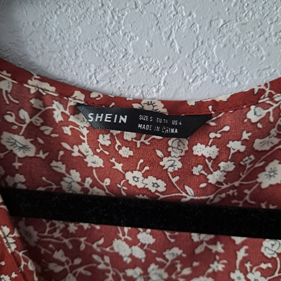 SHEIN Rust Floral Blouse with Tie Front - Picture 4 of 6